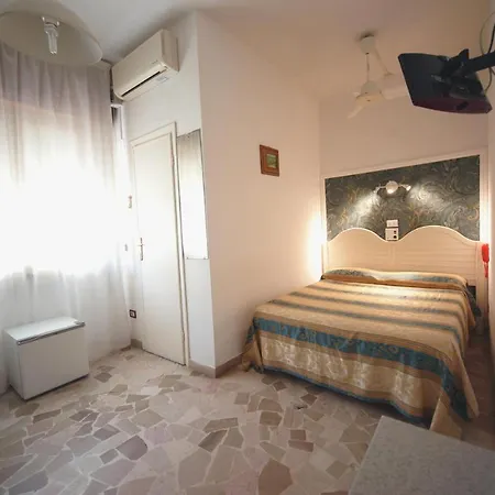 リベルティ ヴィアレッジョ